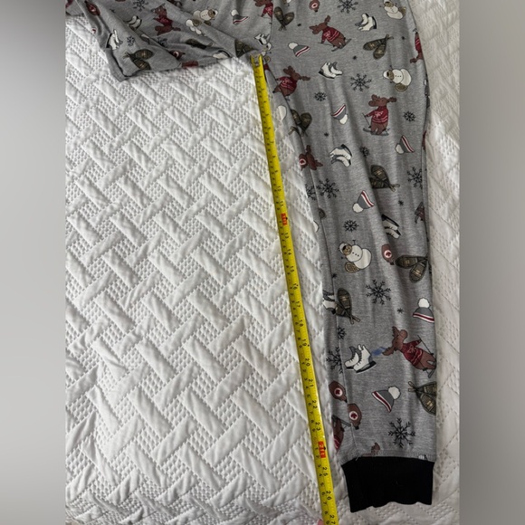 Lightweight Footless Onsie Winter Festive Design Snaps Front Youth XL 14-16 - Picture 5 of 9